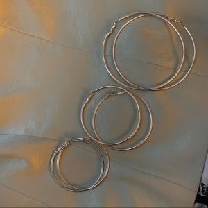 3 SIZE SILVER HOOP EARRINGS✨✨✨✨✨